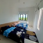 Zariff\'S Imperio Properties